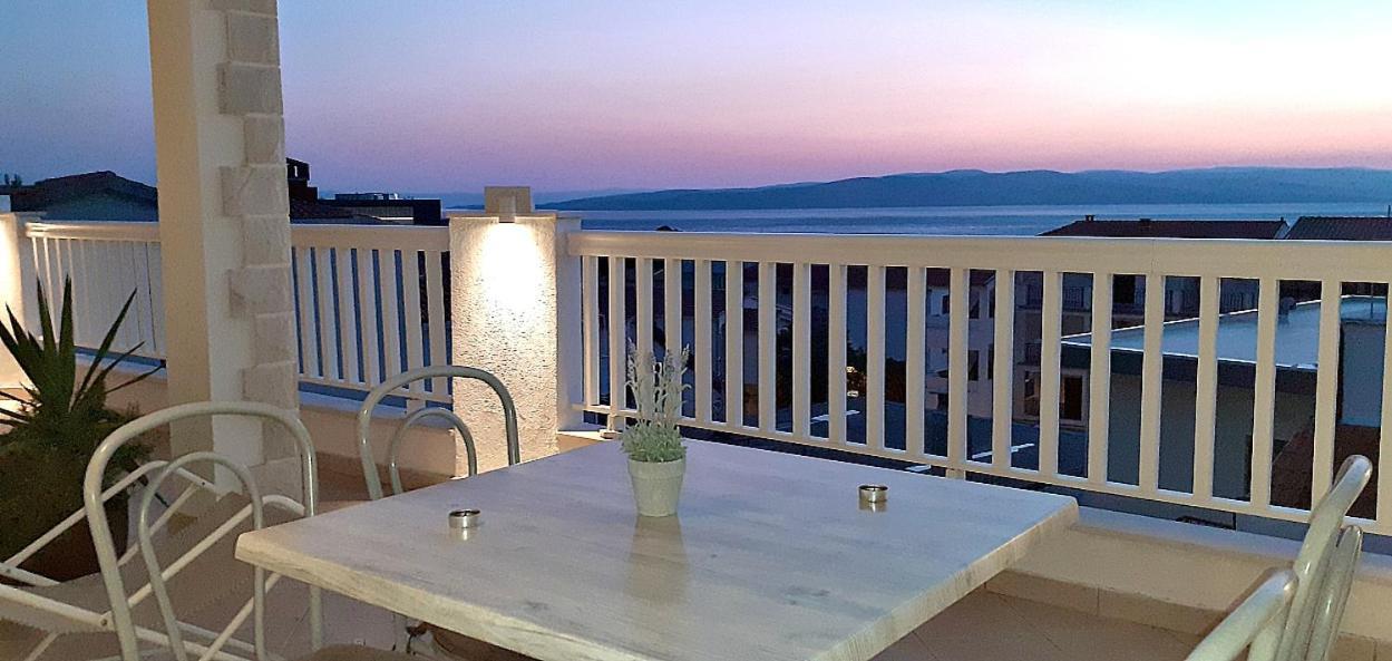 Apartments Villa Bonaca Baška Voda Δωμάτιο φωτογραφία